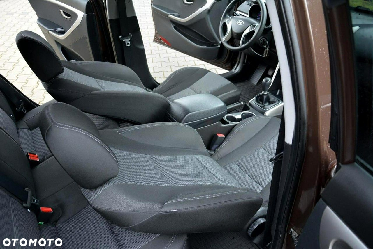 Hyundai i30 Kombi 1.4 Trend - 21