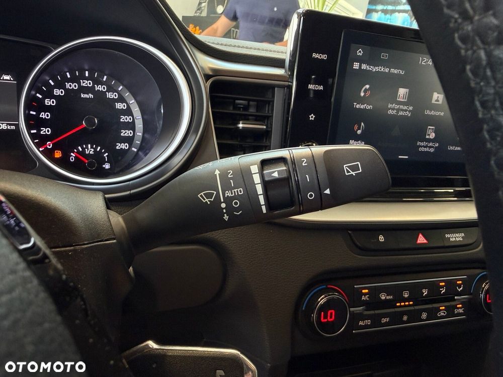 Kia XCeed - 27