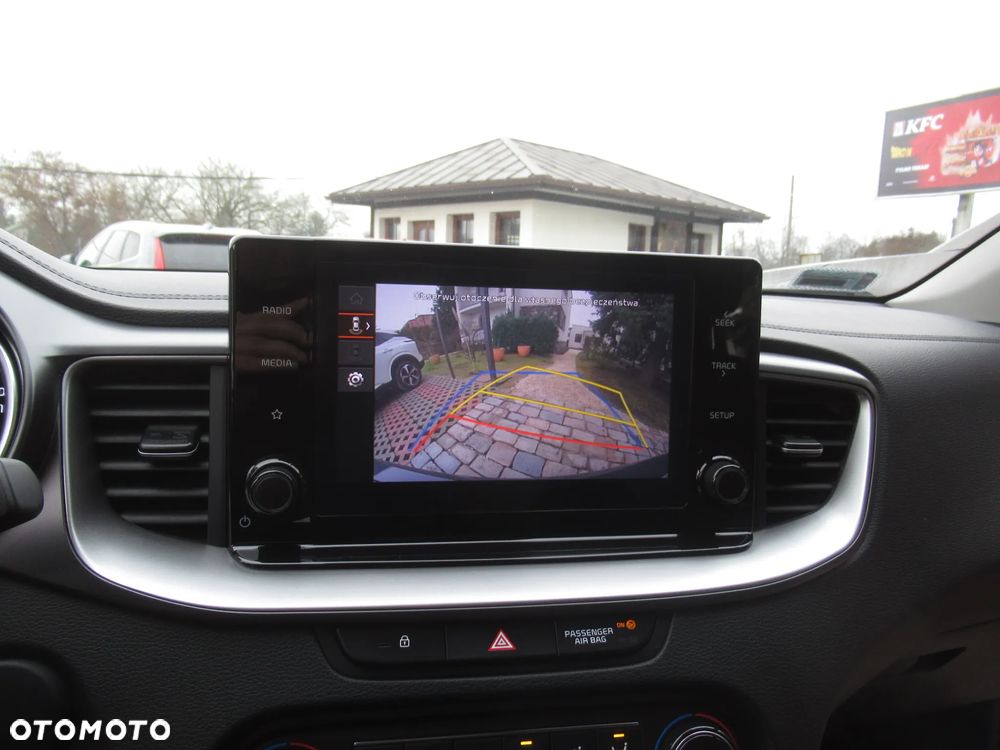 Kia Ceed 1.5 T-GDI M DCT - 20