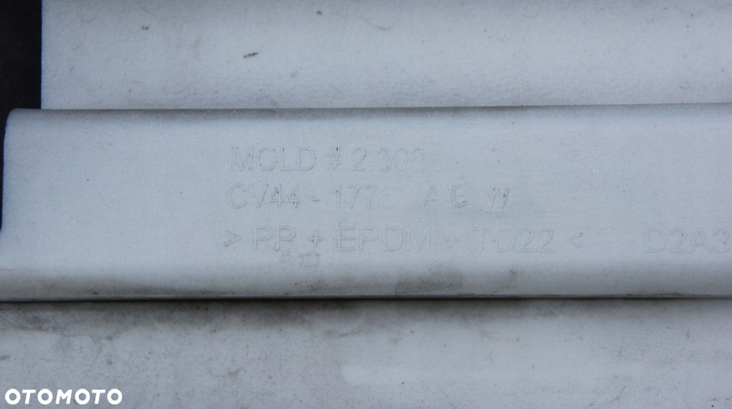 PRZEDNI ZDERZAK FORD KUGA II MK2 ST LINE TITANIUM - 11