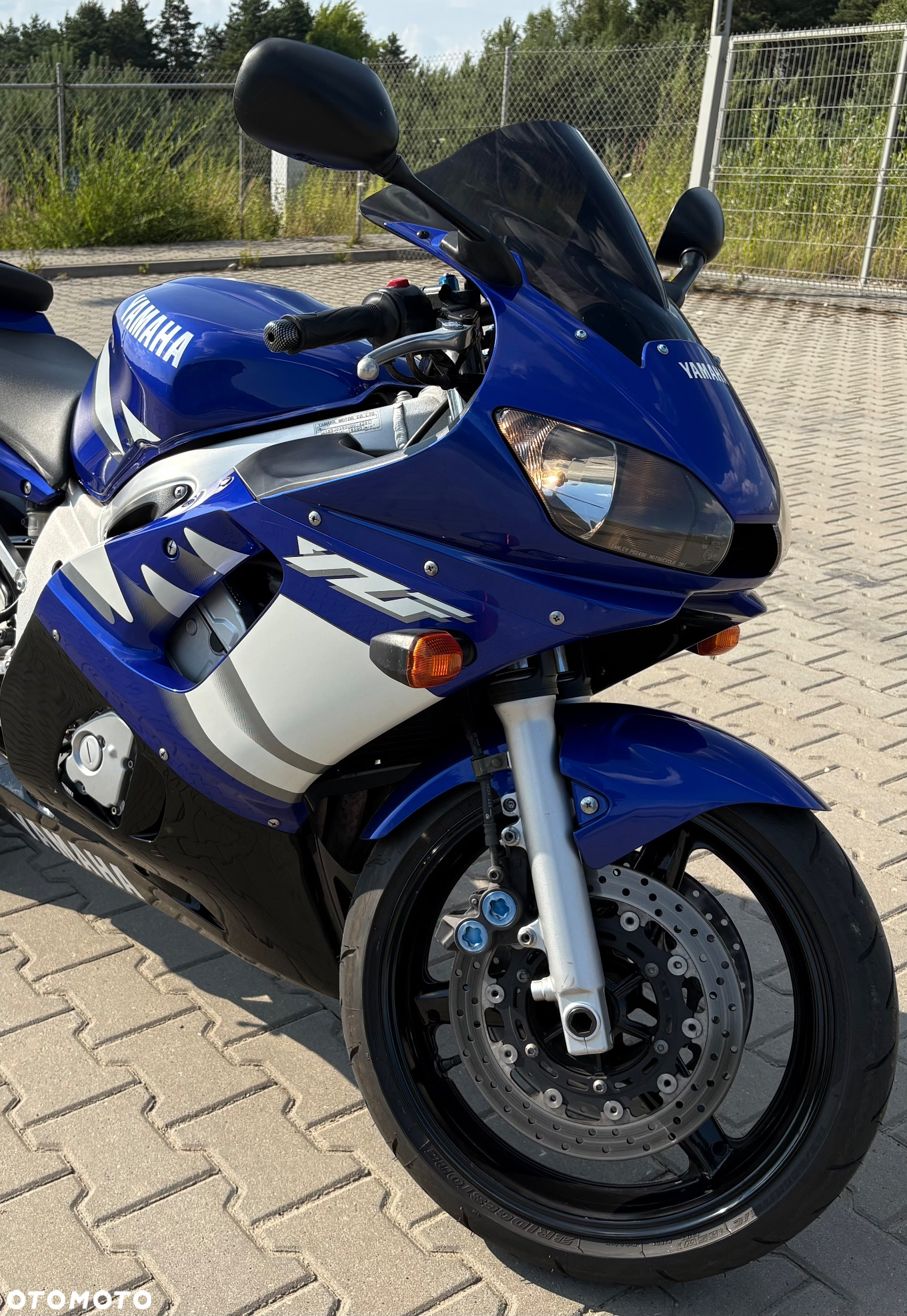 Yamaha YZF - 7