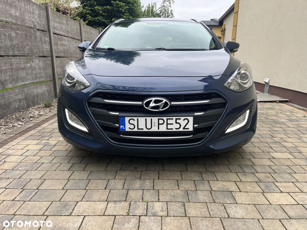 Hyundai i30 blue Kombi 1.6 CRDi Style - 8