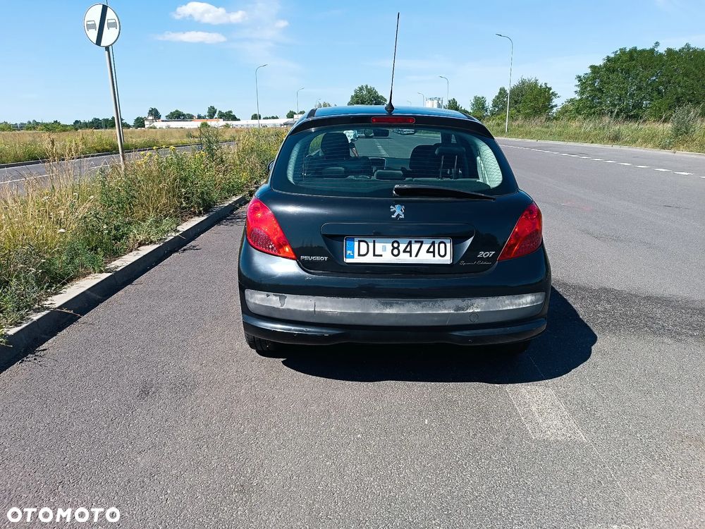 Peugeot 207 1.4 HDi Presence - 2