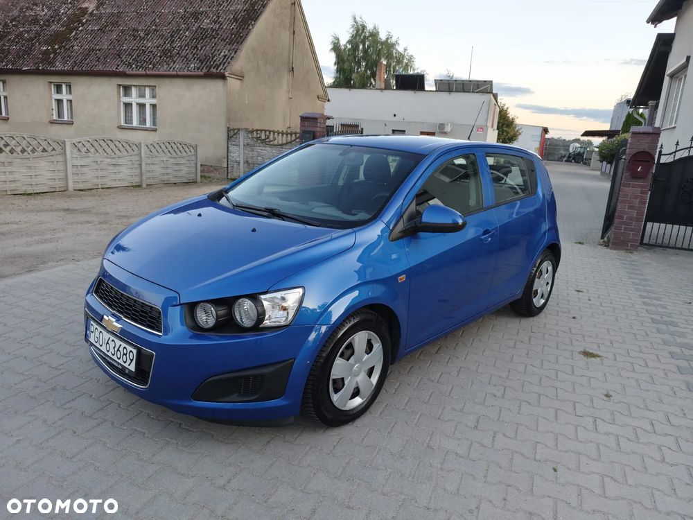 Chevrolet Aveo 1.2 LS - 4