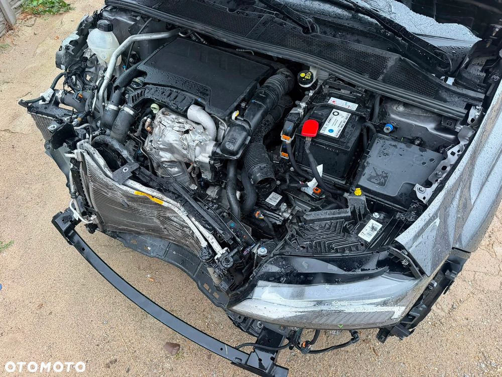 Peugeot 308 PureTech 130 EAT8 Active Pack - 28