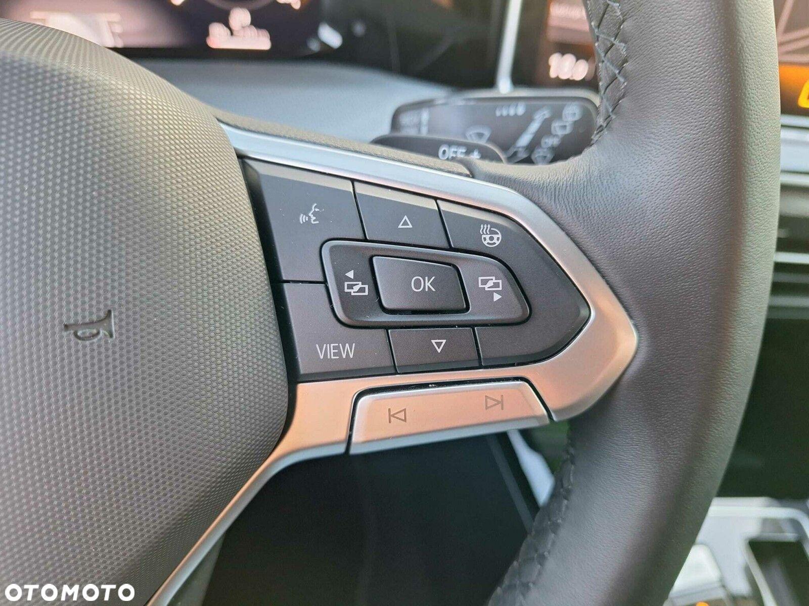 Volkswagen Golf - 13