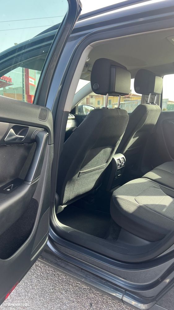 VW Passat Variant 1.6 TDI BlueMotion - 13