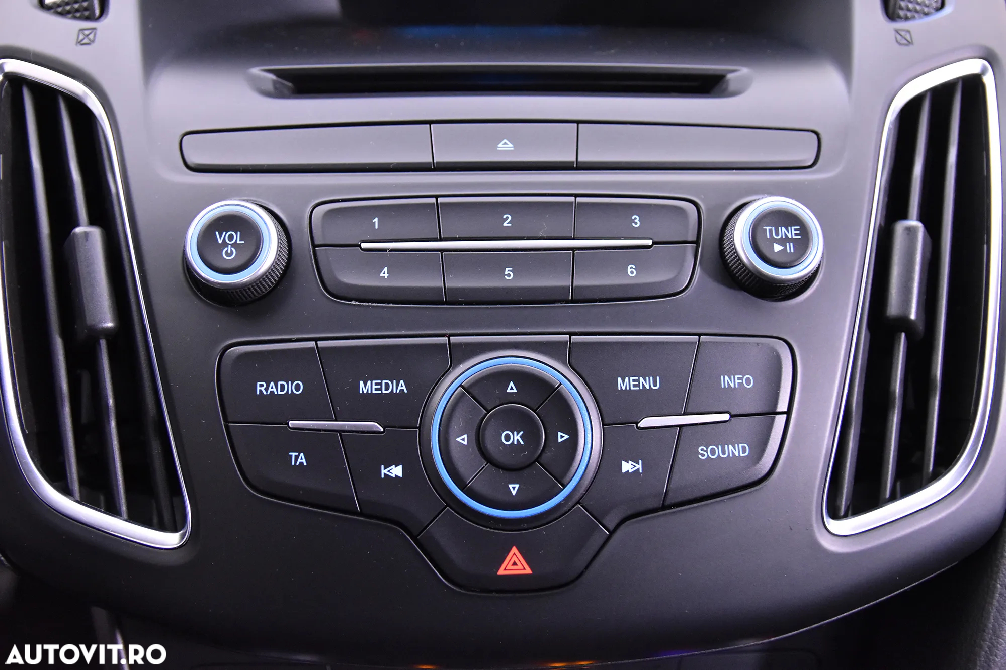 Ford Focus - 18