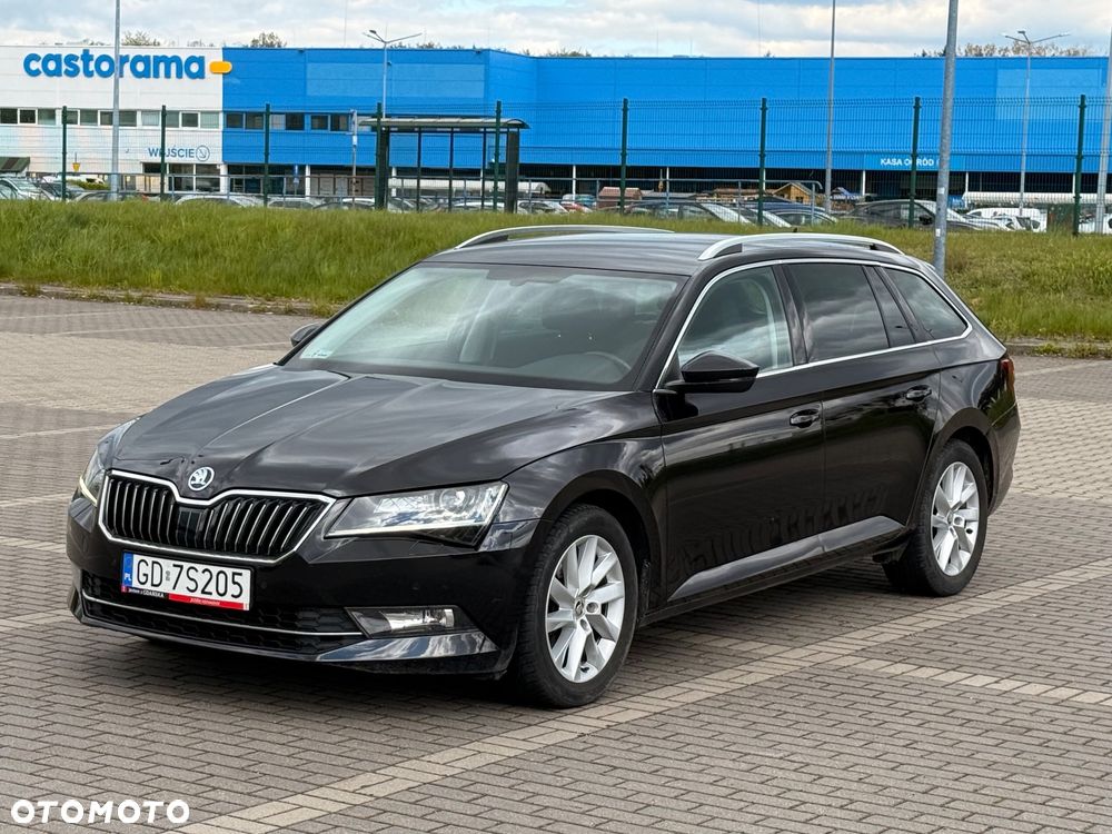 Skoda Superb 2.0 TDI SCR Sportline DSG - 1