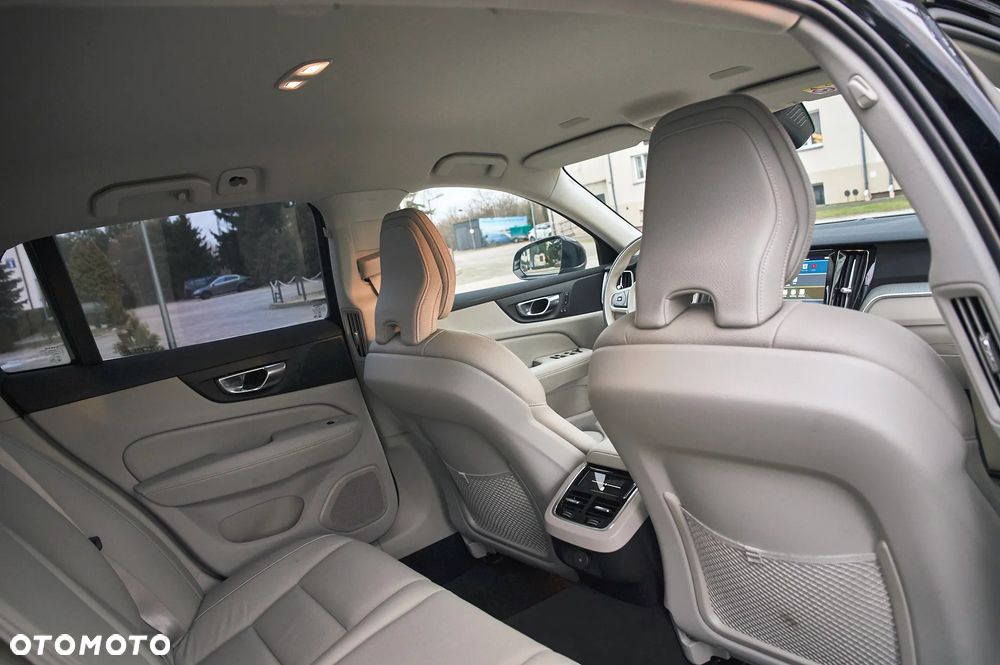 Volvo V60 B4 D Geartronic Inscription - 25