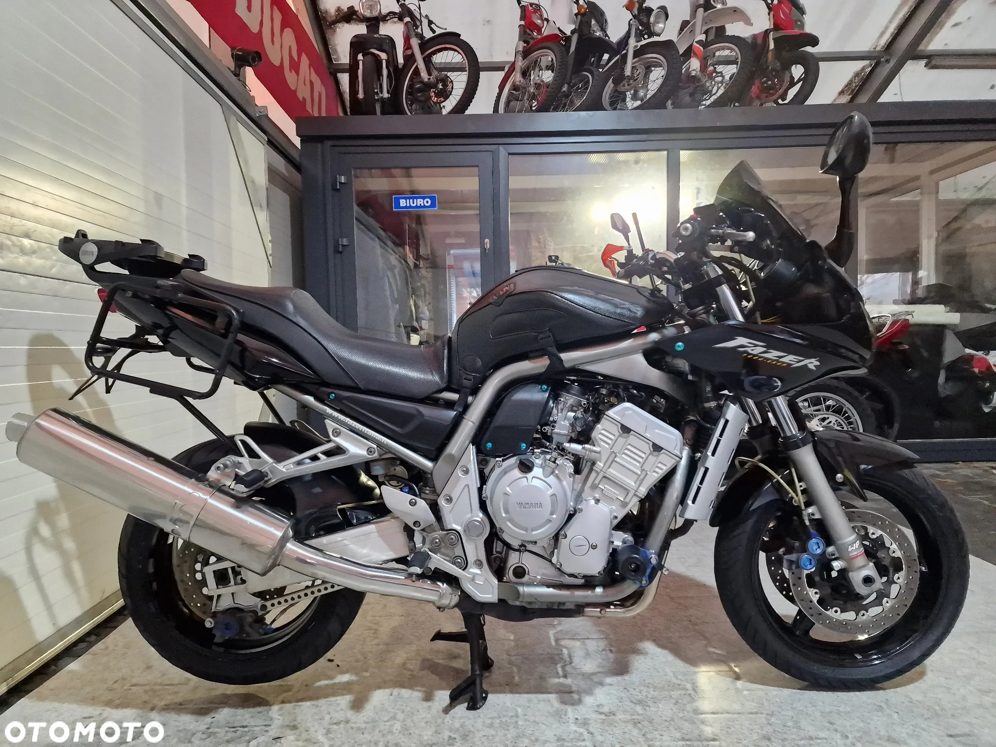 Yamaha FZS - 17