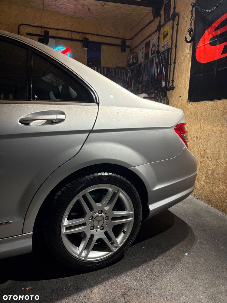 Mercedes-Benz Klasa C - 33