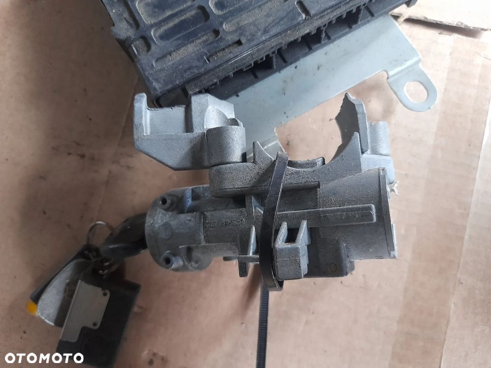 SIS 3bd36ace3f1453957584a669975c0a