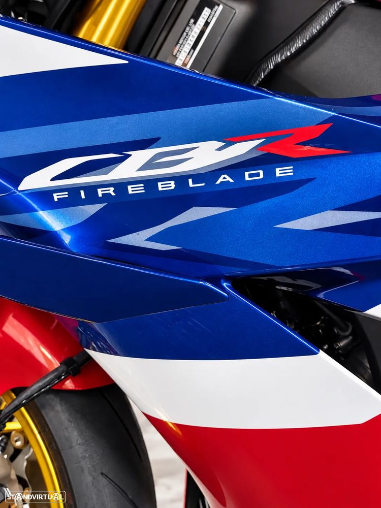 Honda CBR RR-R SP FIREBLADE - 27