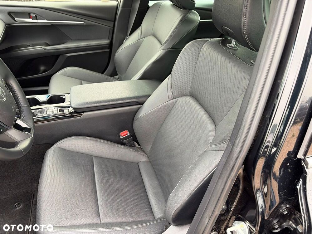 Toyota Camry - 16