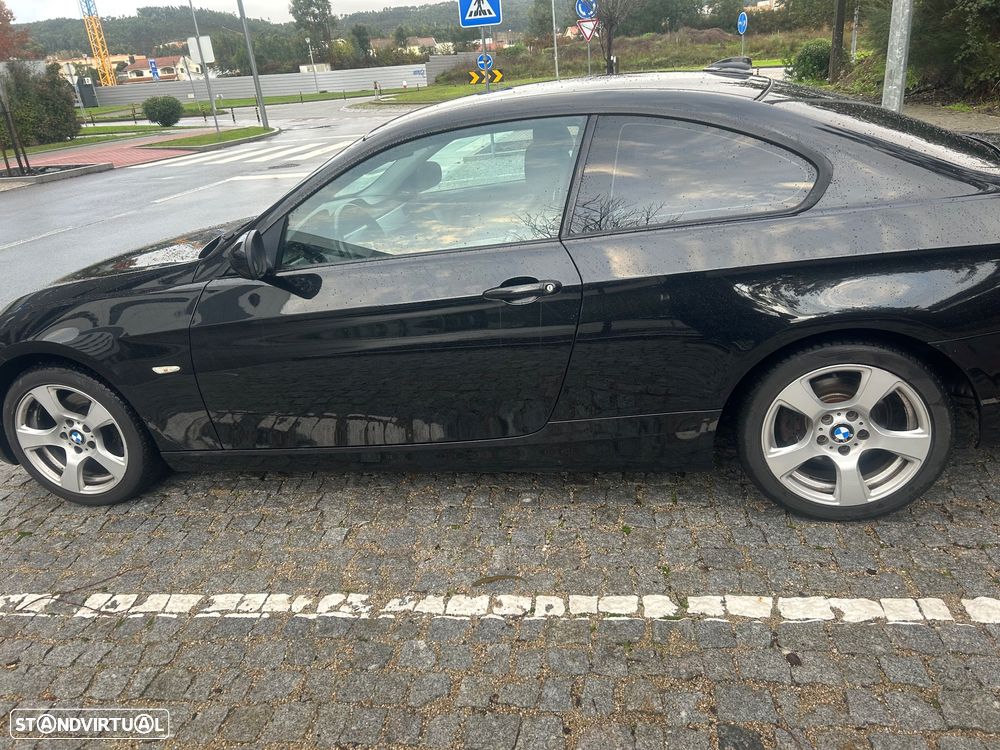 BMW 320 d Coupe - 8