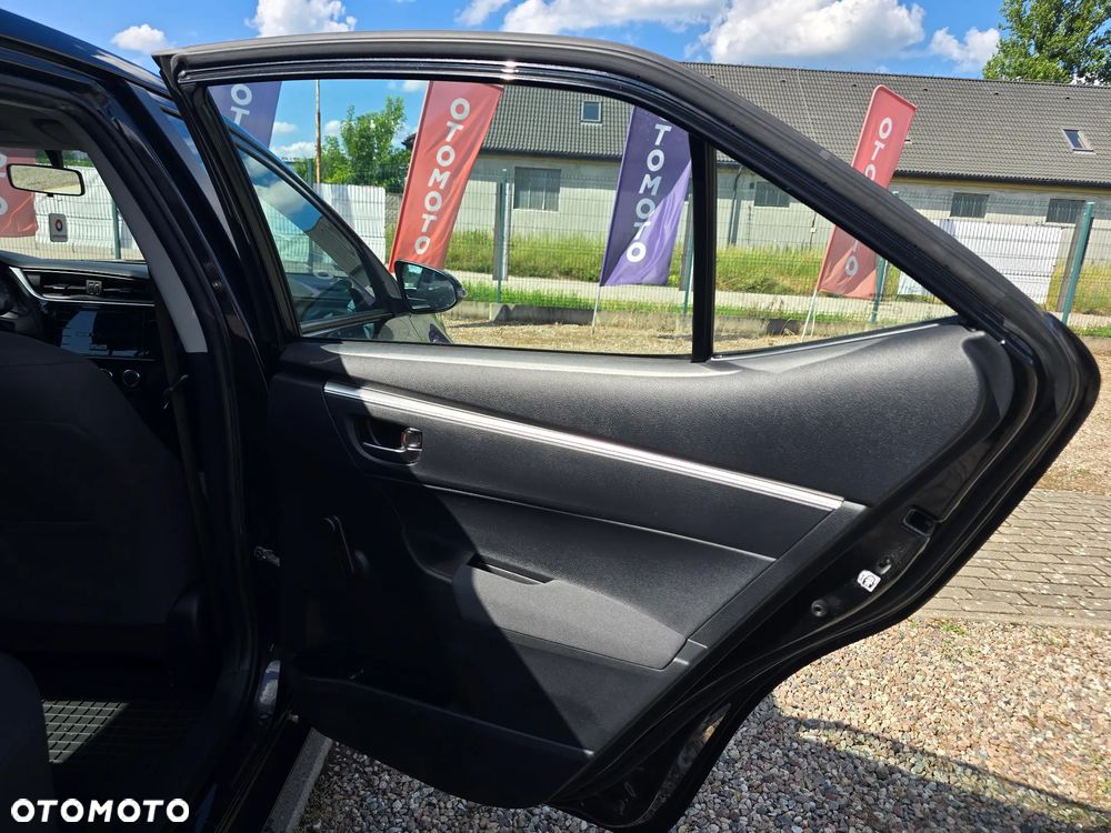 Toyota Corolla 1.6 Active EU6 - 11