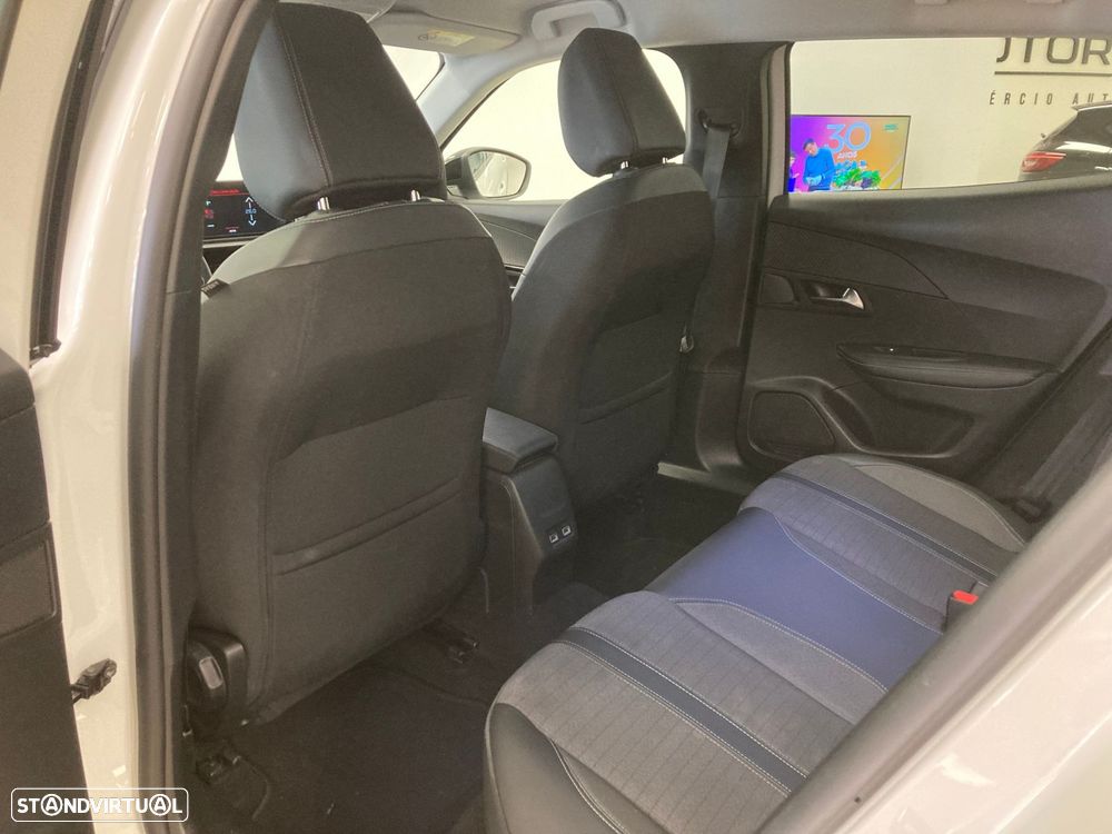 Peugeot 2008 1.2 PureTech Active Pack - 22