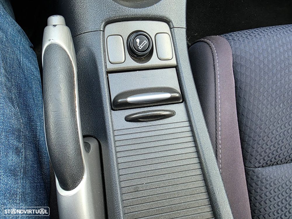 Honda Civic 1.4 i-VTEC Elegance - 13