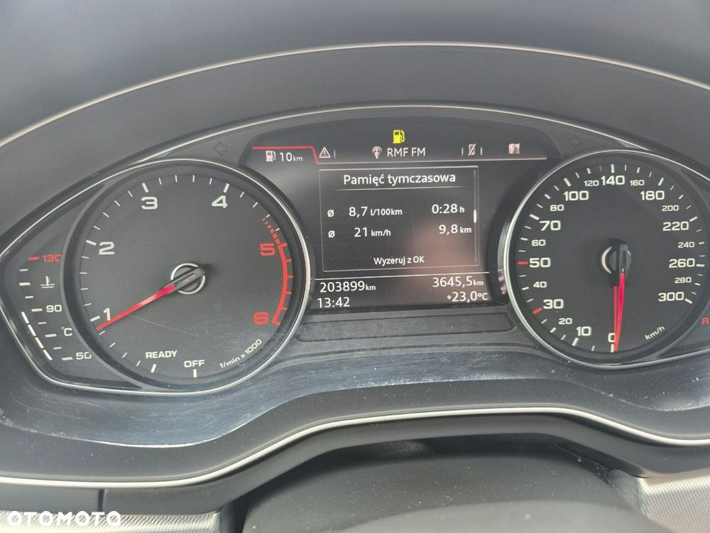 Audi A4 Limousine - 11