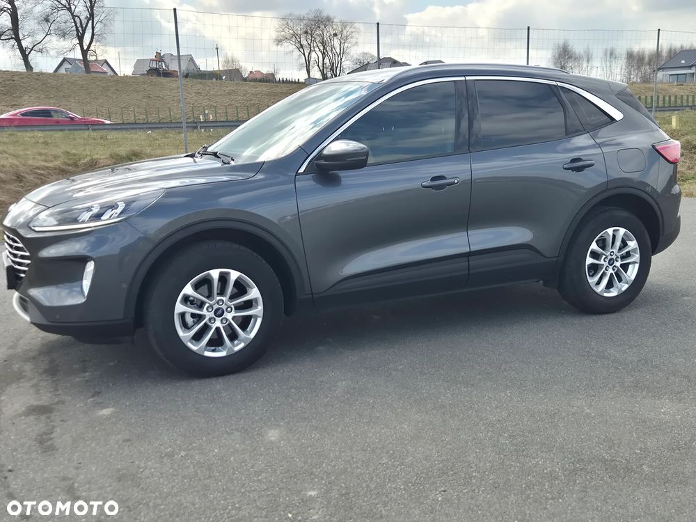 Ford Kuga 2.5 FHEV FWD Titanium - 18
