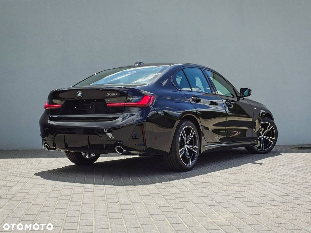 BMW Seria 3 318i M Sport - 6