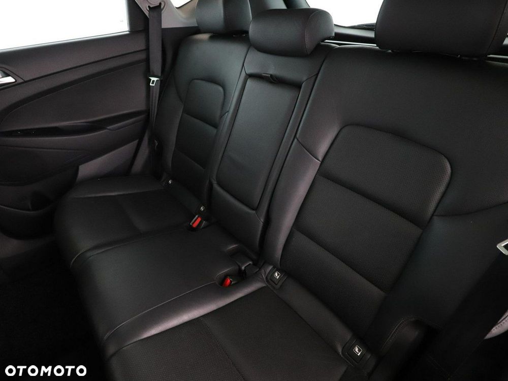 Hyundai Tucson 2.0 CRDI Style 4WD - 17