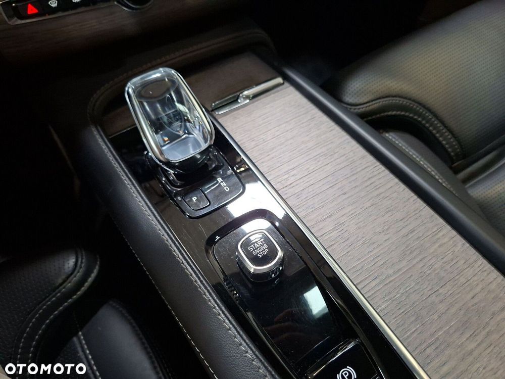 Volvo XC 90 - 18