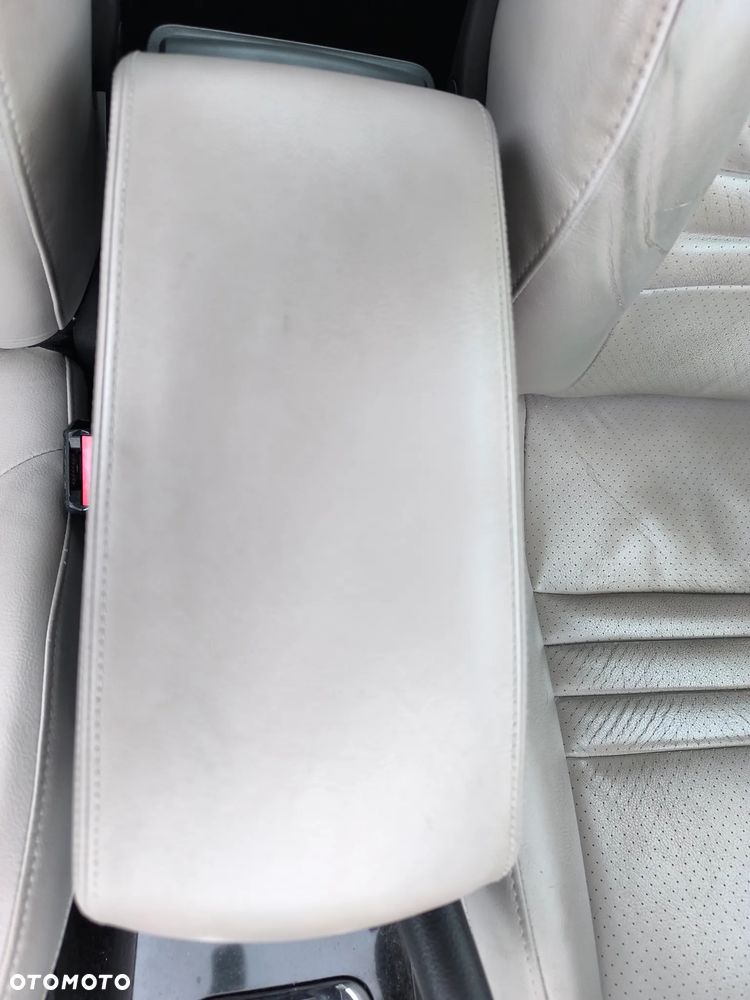 Peugeot 407 - 8