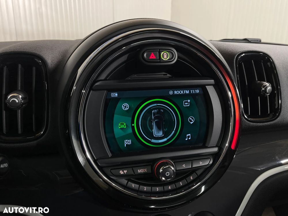Mini Countryman Cooper S E ALL4 AT - 17
