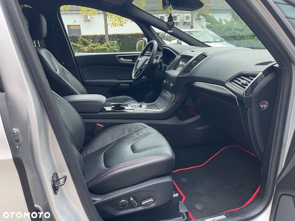 Ford S-Max - 30