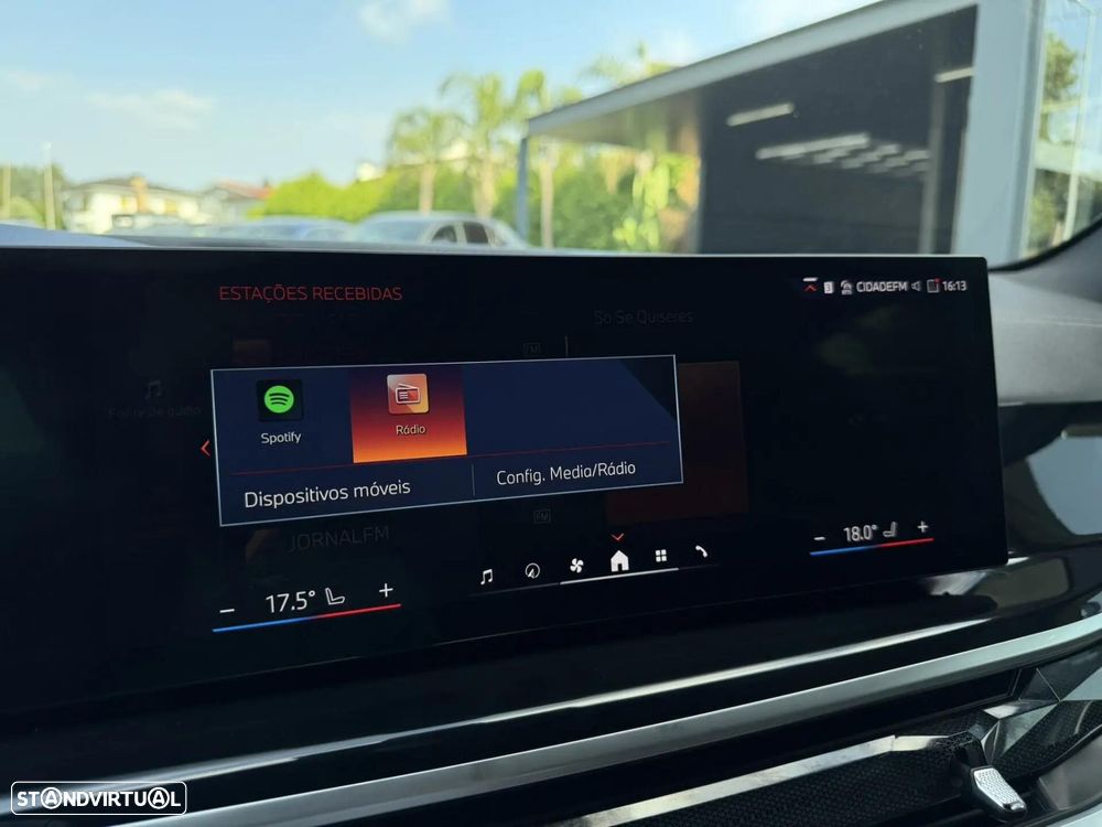 BMW X5 50 e xDrive Pack M Desportivo Pro — fotografia 48