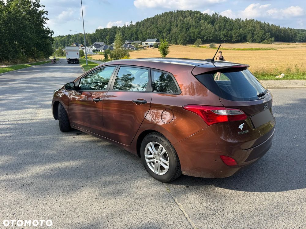 Hyundai i30 1.4 CRDi Comfort - 4