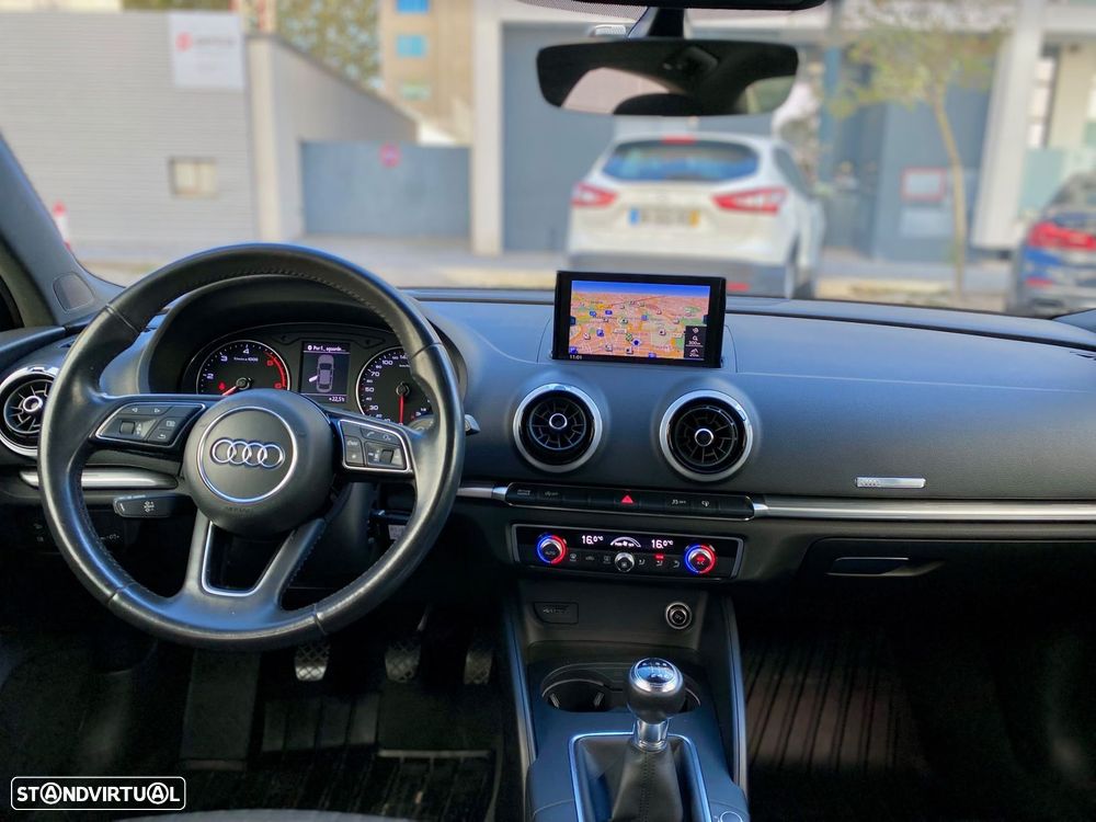 Audi A3 Limousine 1.6 TDI S-line - 13