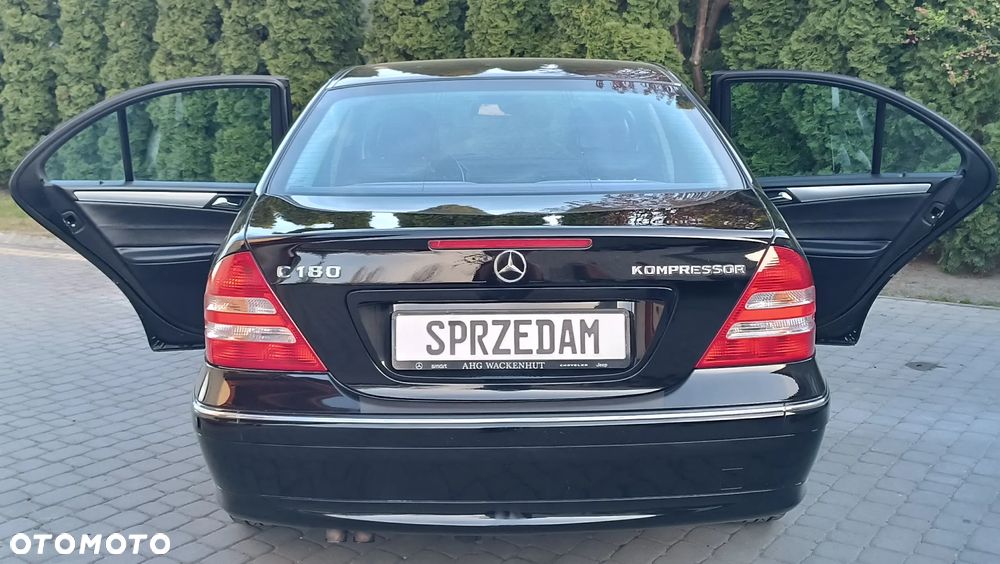 Mercedes-Benz Klasa C 180 Kompressor Avantgarde - 18