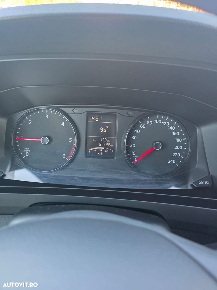 Volkswagen Transporter - 8