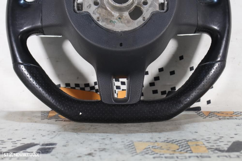 Volante VW Golf 6 GTI / Scirocco Flat Bottom - 8