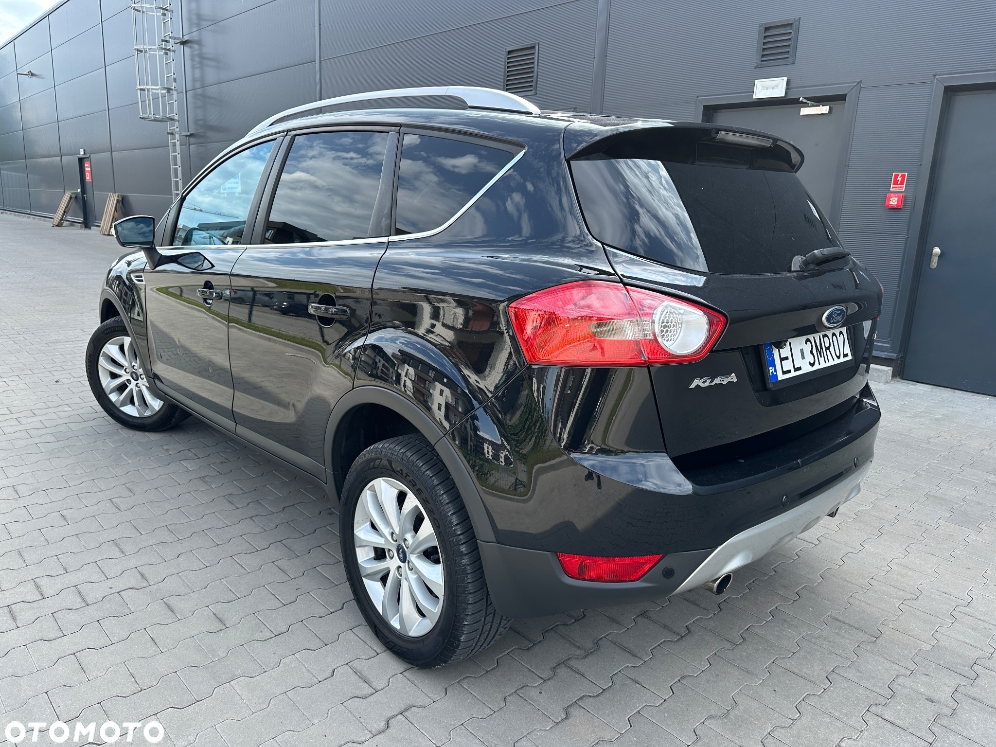 Ford Kuga 2.0 TDCi 4x4 Titanium - 4