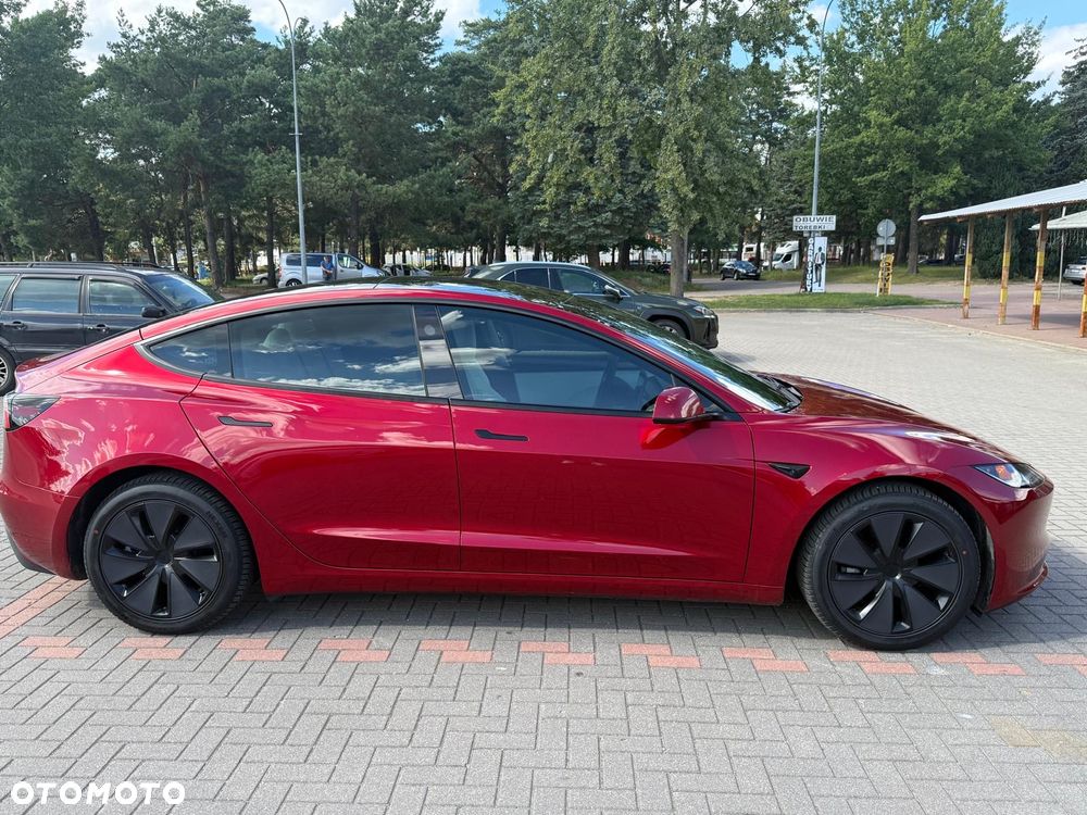 Tesla Model 3 - 6