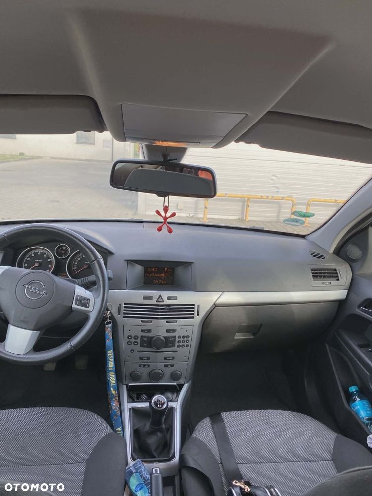 Opel Astra - 4