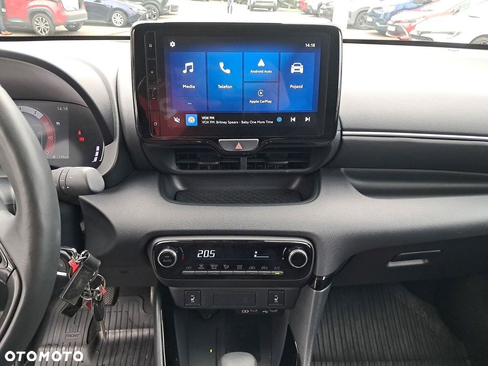 Toyota Yaris Hybrid 1.5 Style - 23