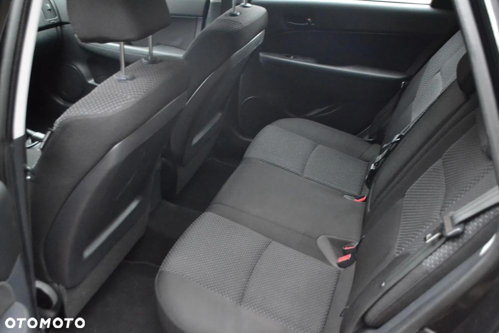 Hyundai i30 i30cw 1.6 CRDi UEFA EURO 2012 Edition - 11