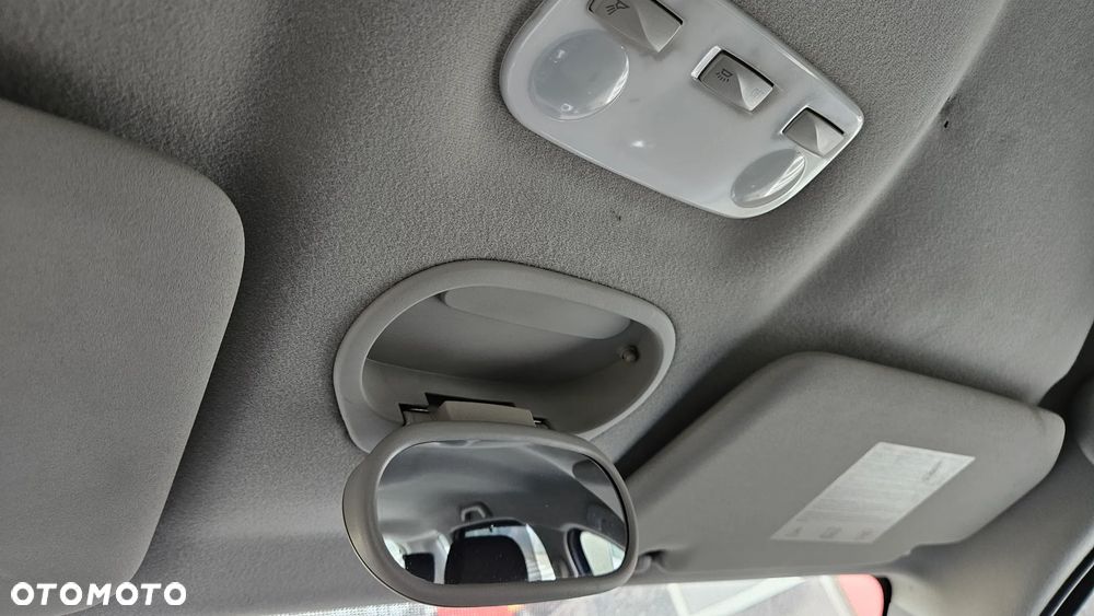 Renault Scenic 1.6 16V 110 Expression - 13