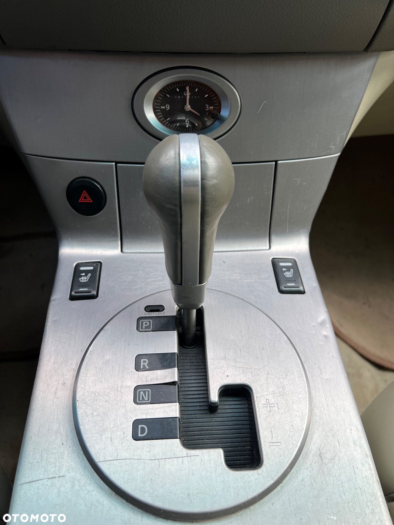 Infiniti FX FX35 - 38