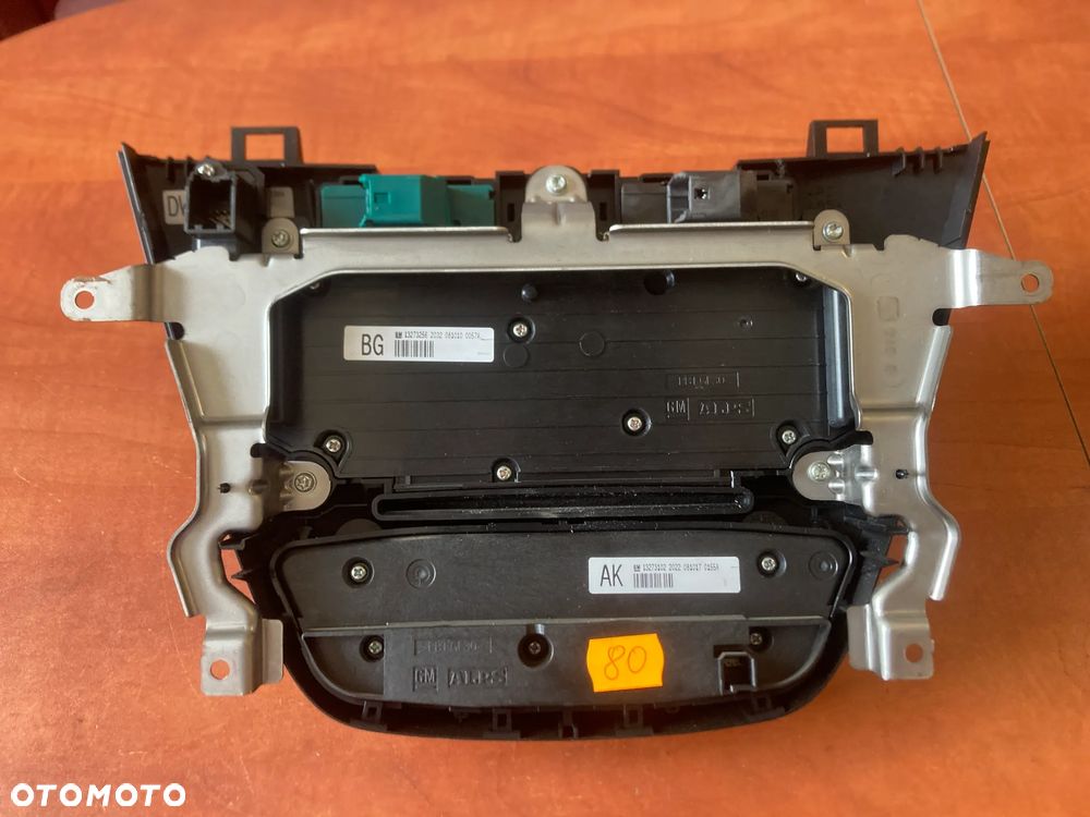 Panel radia nawiewu Opel Insignia 13273102 13273256 - 2