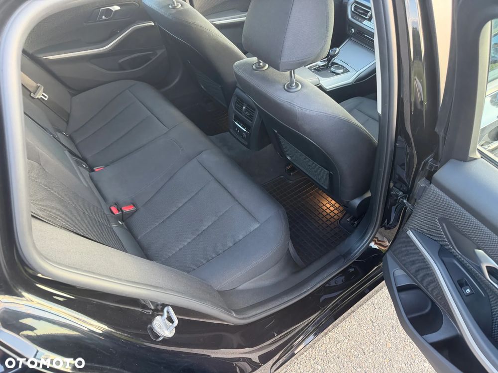 BMW Seria 3 320d xDrive Advantage - 7