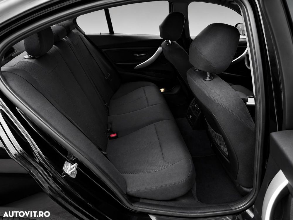 BMW Seria 3 320d Aut. Luxury Line - 11