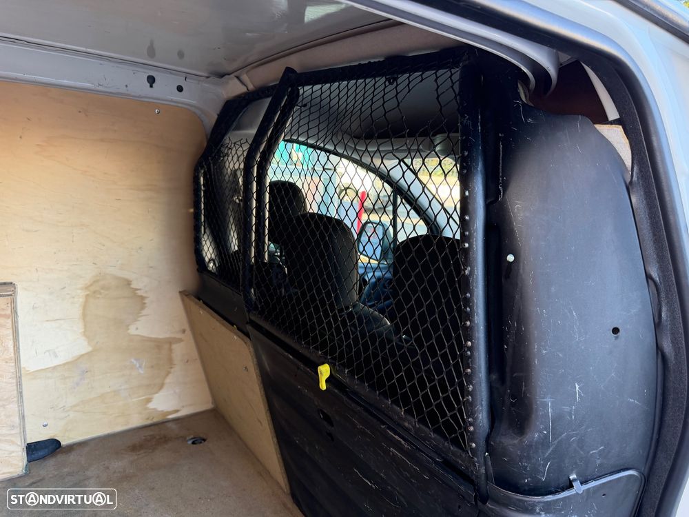 Citroën BERLINGO 1.6 BlueHDi - 17