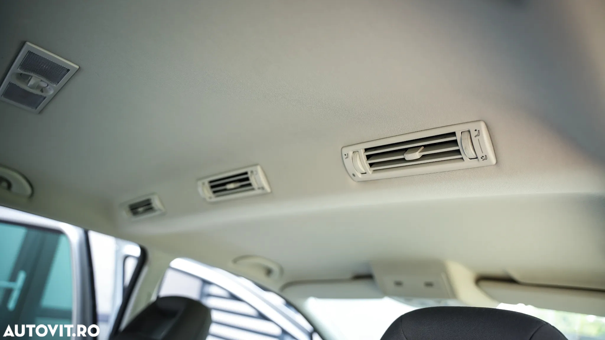 Volkswagen Sharan - 12