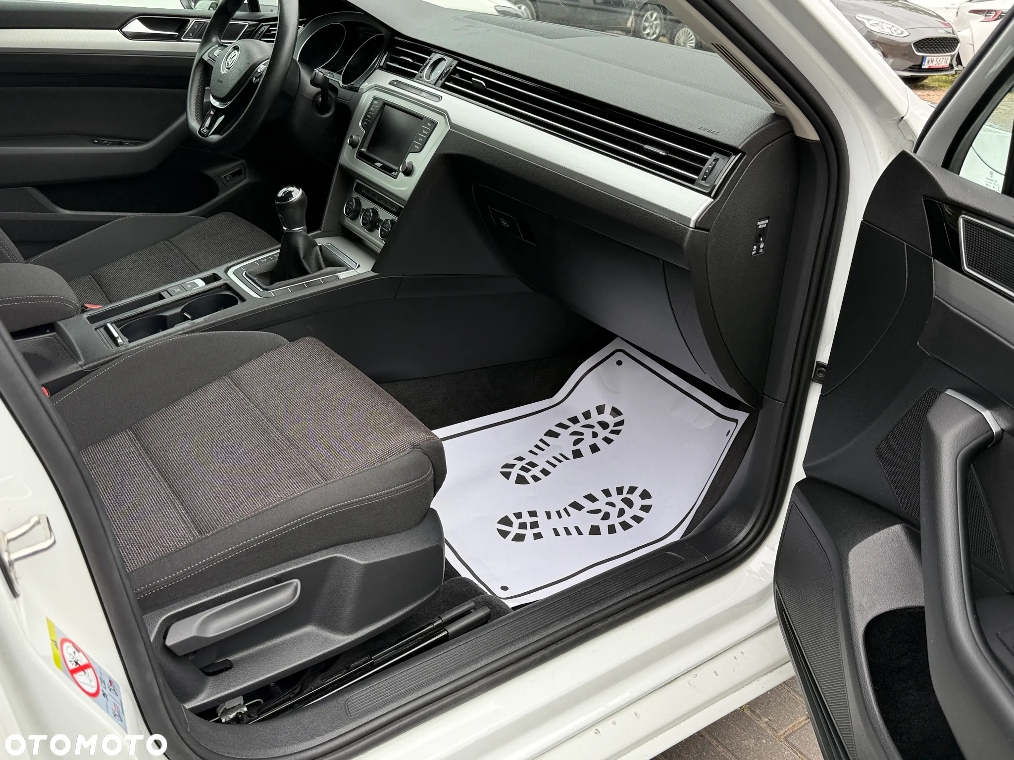 Volkswagen Passat 1.8 TSI BMT Comfortline - 23
